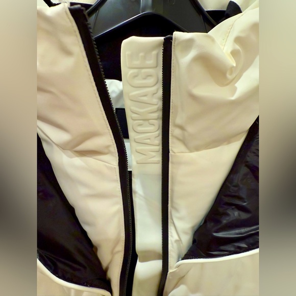 NWTs Mackage Elita-NFZ Down Ski Jacket. Off-White. Sz. XL - Picture 4 of 12